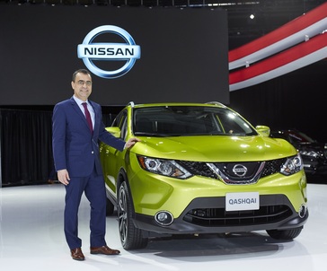 Joni Paiva, president of Nissan Canada Inc. with the 2017 Nissan