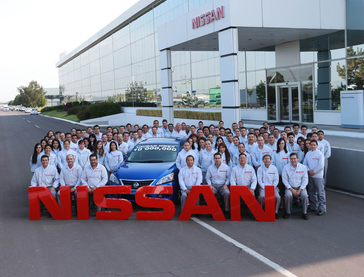 Nissan alcanza el hito de producción de 10 millones de unidades en México.